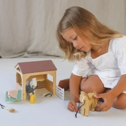 The Stables Horse Playset